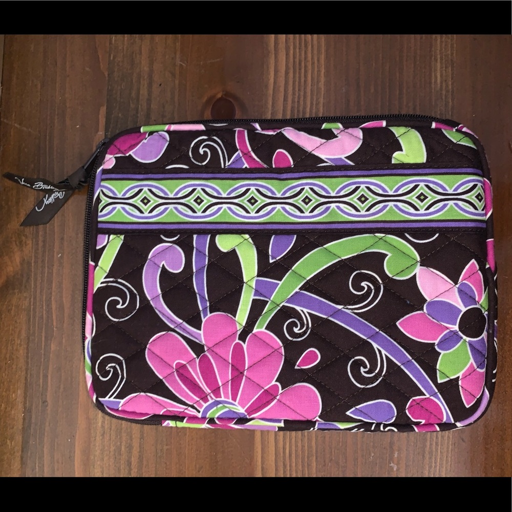 Vera Bradley eReader sleeve in purple punch
